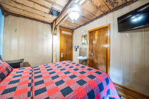 Miners Cove European-style room #114 Photo 2